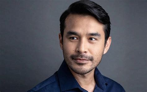 atom araullo son theo